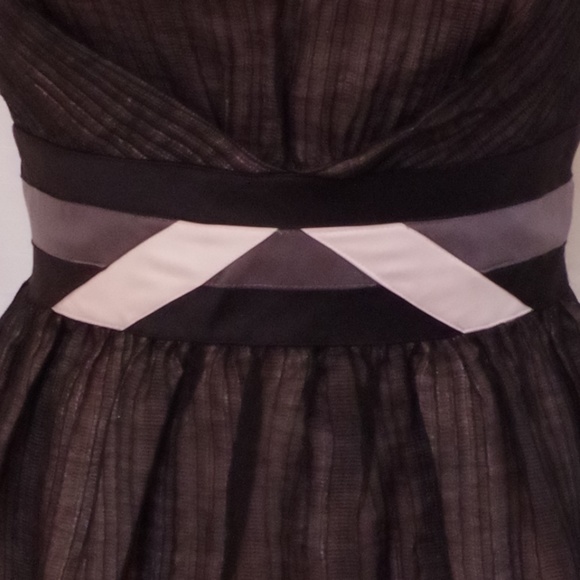 BCBGeneration Bubble Hem Strapless Mini Dress- Sz. 6 - Picture 2 of 4